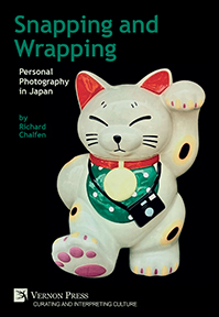 Snapping and Wrapping: Personal Photography in Japan 